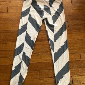 NWOT OS LulaRoe leggings